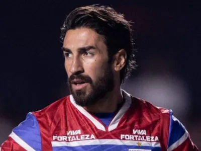 Juan Martín Lucero sincera peculiar visión de lo vivido entre Colo-Colo y Fortaleza: «No se debería haber jugado»