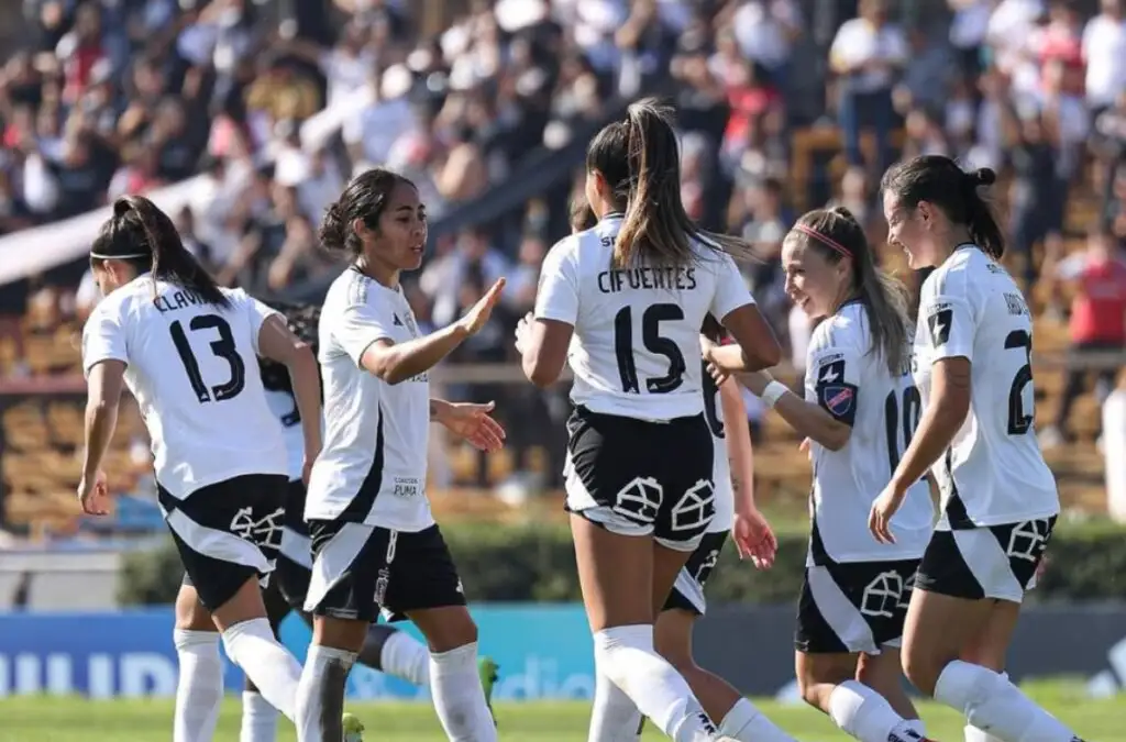 Colo-Colo logró cerrar con broche de oro la primera rueda: 36 puntos en 12 partidos jugados y una diferencia de 70 goles a favor.