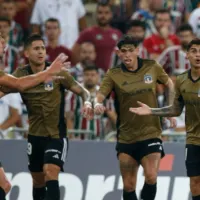 Tres son titulares: Los cuatro jugadores de Colo-Colo que están al borde de la suspensión en Copa Libertadores