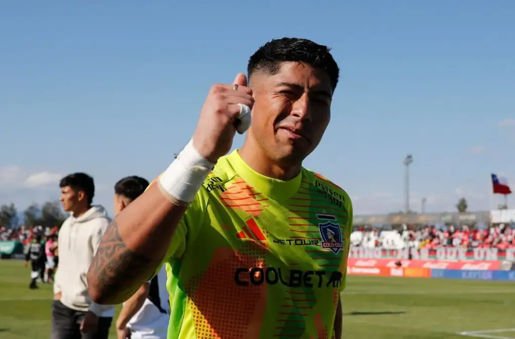 Brayan Cortés podría salir de Colo-Colo y fichar por Peñarol.