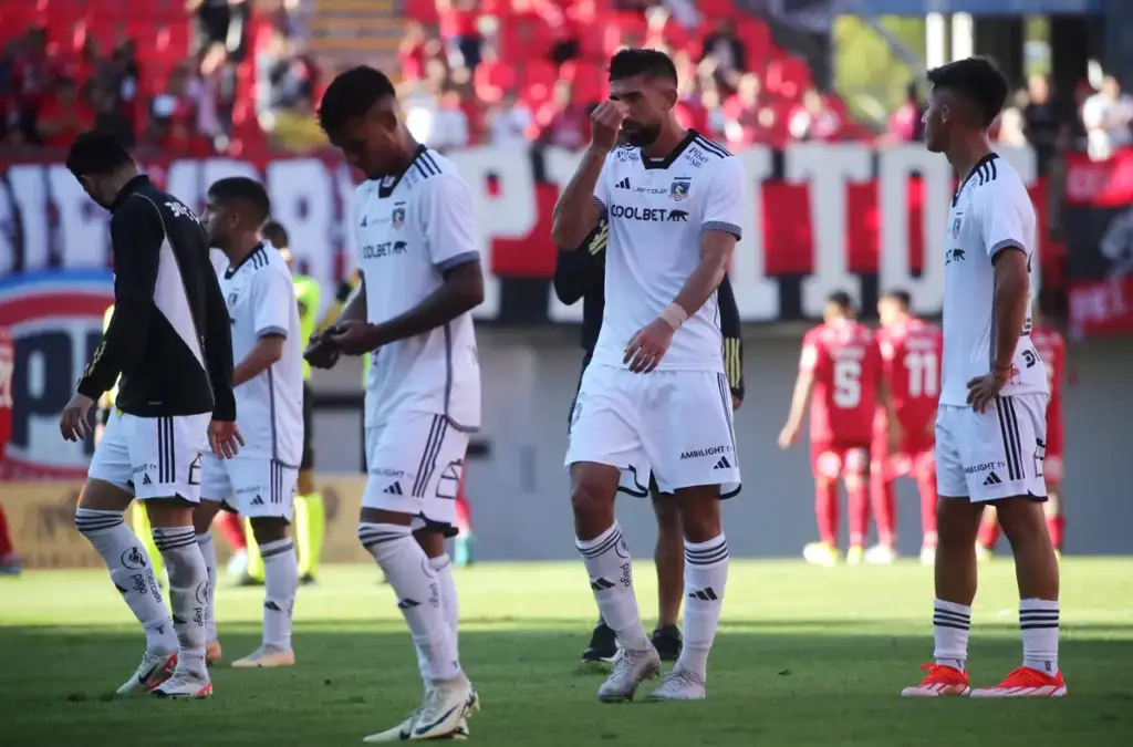 Colo-Colo cayó ante Ñublense por 3-0.