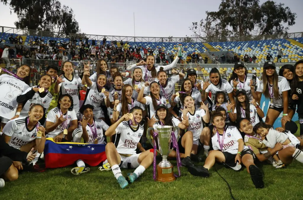 Colo-Colo Femenino disputará un hístórico compromiso frente a la Selección de Punta Arenas.