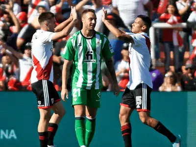 ¿Formará así con Colo-Colo? La llamativa alineación que lanzó a la cancha Manuel Pellegrini ante River Plate