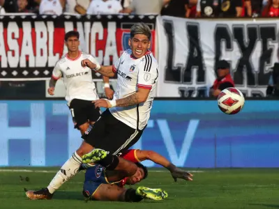 Todavía no hay campeón: Así quedó la tabla de posiciones tras los resultados de Colo-Colo, Cobresal y Huachipato