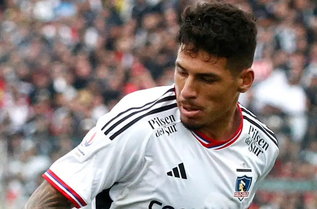Alan Saldivia quedó fuera de la Copa Chile 2023 tras su expulsión frente a Cobreloa.