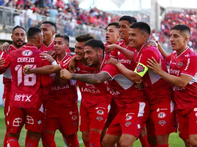Teñida de azul: La formación que parará Ñublense para desafiar a Colo-Colo en el Estadio Monumental