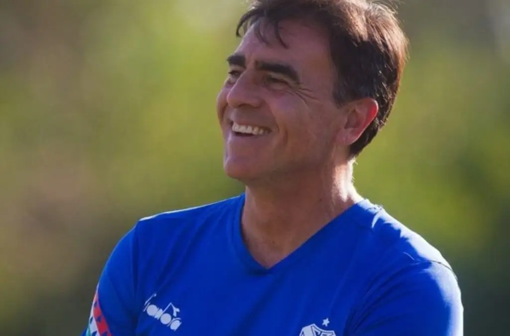 Gustavo Quinteros sacó campeón a Vélez Sarsfield luego de once años.