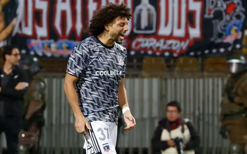 Maximiliano Falcón volvería a la titularidad en Colo-Colo.