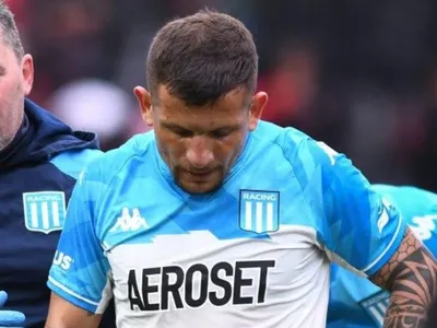 No lo puede creer: La insólita razón por la que cortaron a Emiliano Vecchio en Racing de Avellaneda