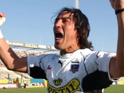 ¿Jugó gratis por Colo-Colo? La verdad sobre el sueldo de Iván Zamorano cuando volvió a Chile