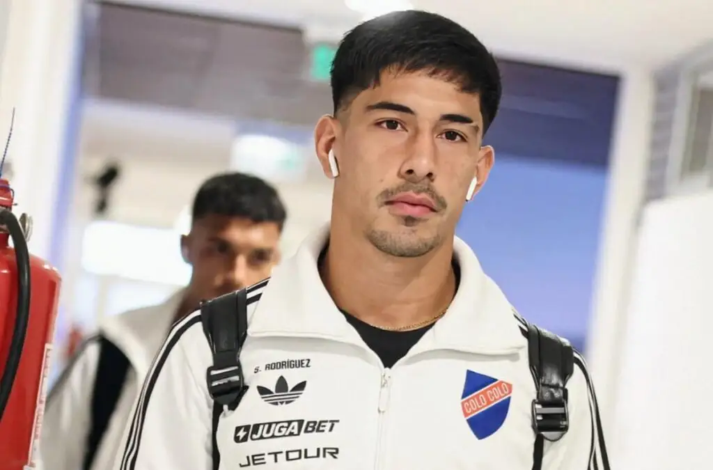 Según Patricio Yáñez, Salomón Rodríguez podría salir de Colo-Colo ante interés desde Argentina.