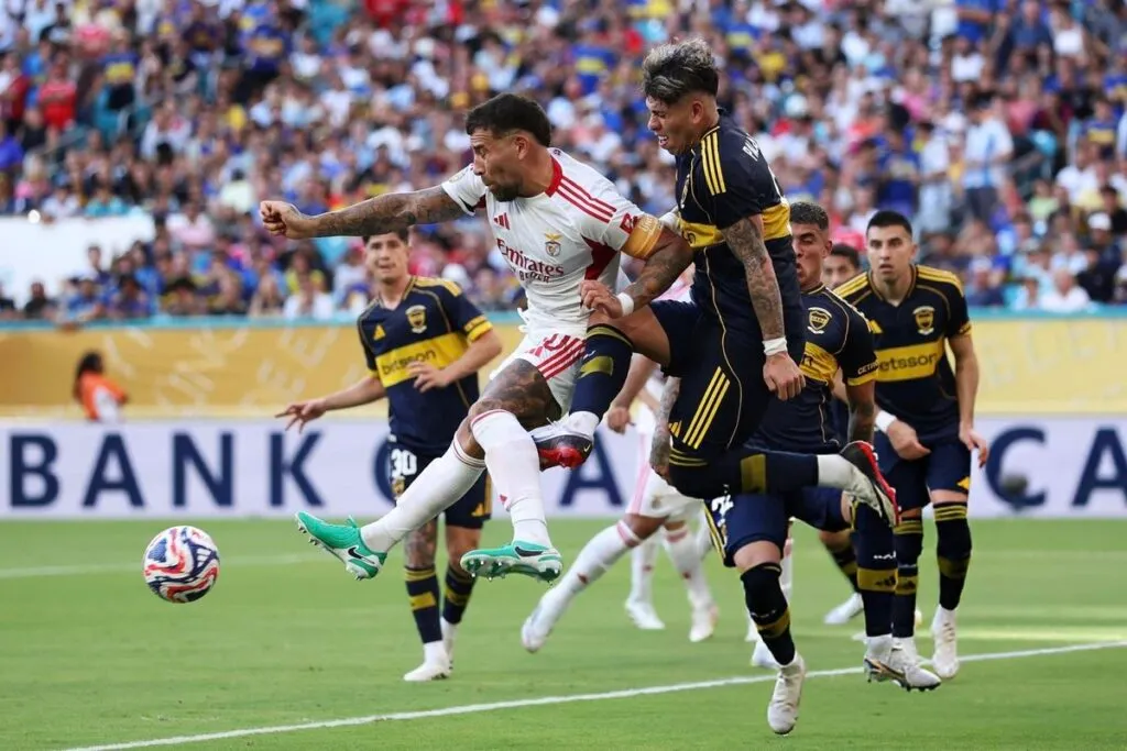 Palacios vs Otamendi en el Boca vs Benfica.