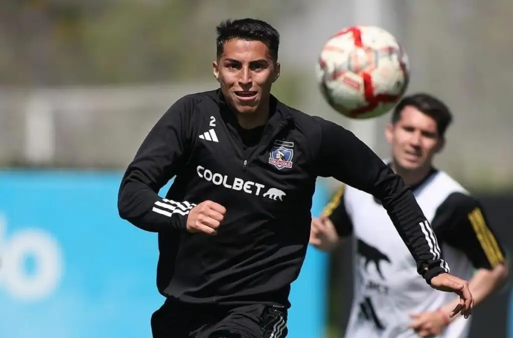 Jonathan Villagra será titular en Colo-Colo para enfrentar a Peñarol.