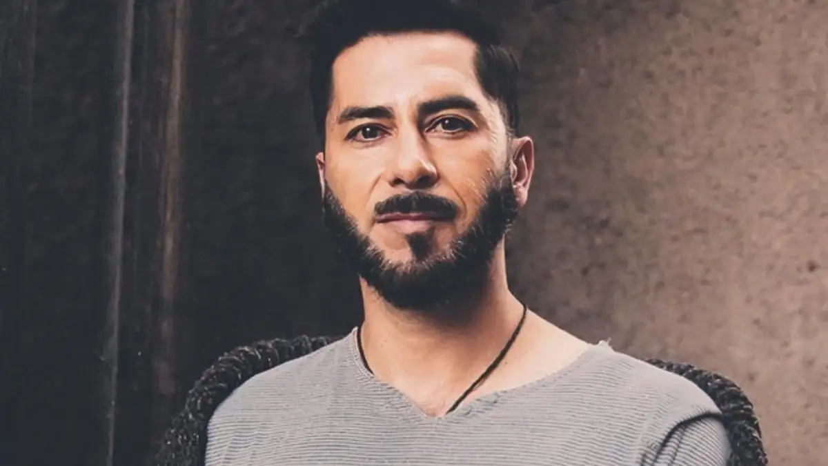 Johnny Herrera.