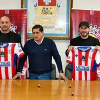 Fin de su ciclo: Ex Colo-Colo es despedido por malos resultados en el club de Jaime Valdés