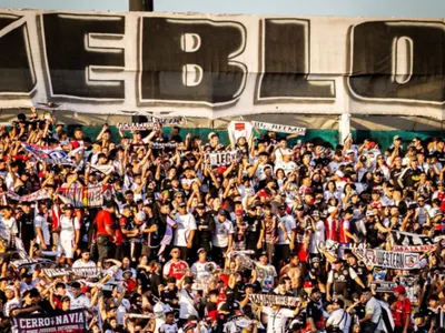«Van a intentar a toda costa»: Hinchas de Colo-Colo prometen estar en partido con Fortaleza