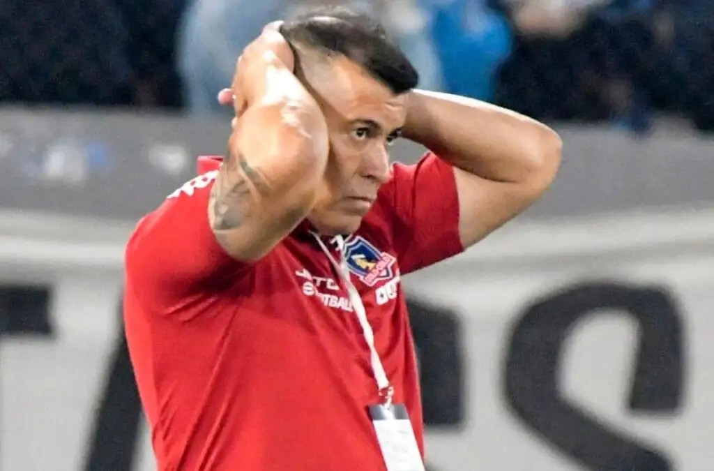 Desde Blanco y Negro buscarían la salida de Jorge Almirón.