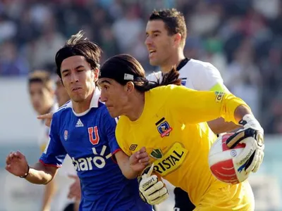«Habían hinchas en todos lados»: Juan Castillo realizó una particular comparación entre Colo-Colo y La Roja