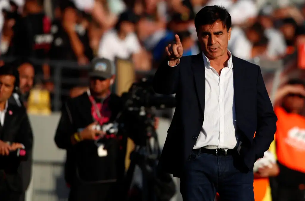 Gustavo Quinteros podría ser sancionado por el Tribunal de Disciplina.