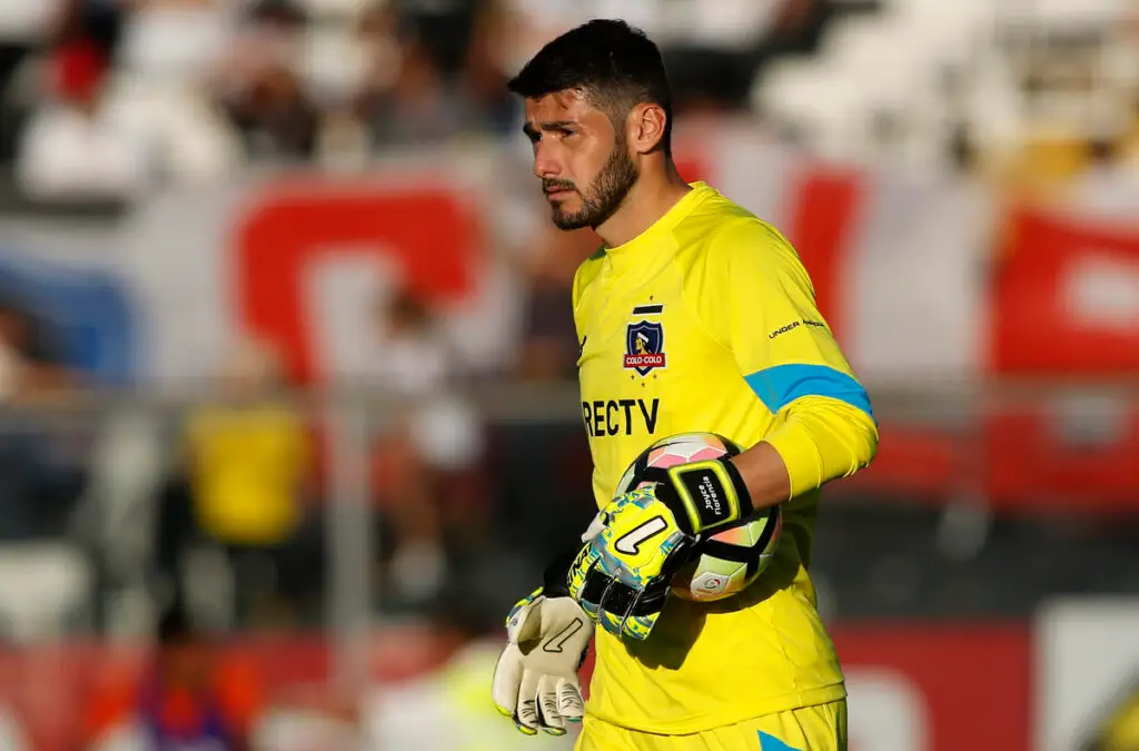 Paulo Garcés no es muy querido por los hinchas de Colo-Colo.