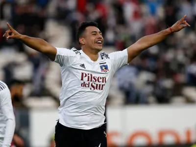 No se olvida de Colo-Colo: El desapercibido gesto de Iván Morales en su retorno al Estadio Monumental