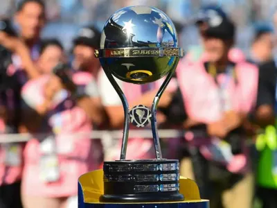 ¿Duelo entre chilenos? Los 8 posibles rivales que podría enfrentar Colo-Colo en Copa Sudamericana