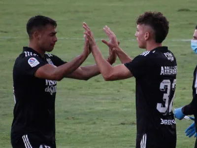 Goleador pretendido por Colo-Colo hizo sus maletas y se embarcó rumbo a México