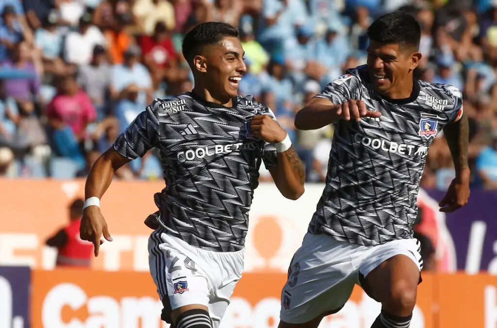 Jordhy Thompson hizo el gol de Colo-Colo, pero no pudo destacar más.