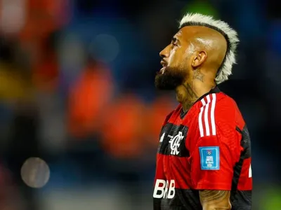 No lo pasa bien: El gran dolor de Arturo Vidal con Flamengo tras ser internado en Brasil