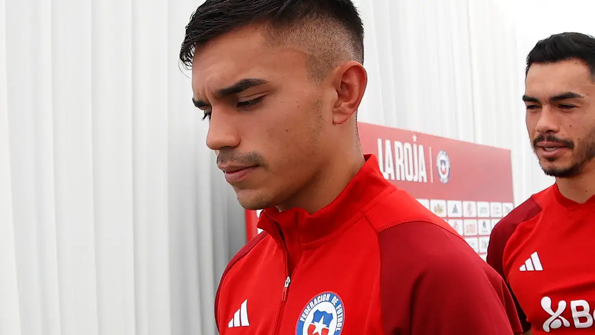Vicente Pizarro fue elegido como uno de los mejores de la derrota de la Selección Chilena.