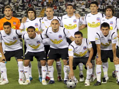 Fue campeón con Colo-Colo y hoy tiene clara su meta tras retirarse del fútbol: «Me gustaría ir a Chile a dirigir»