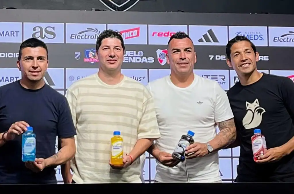 Colo-Colo presentó una lista de 20 jugadores para el Duelo de Leyendas frente a River Plate.