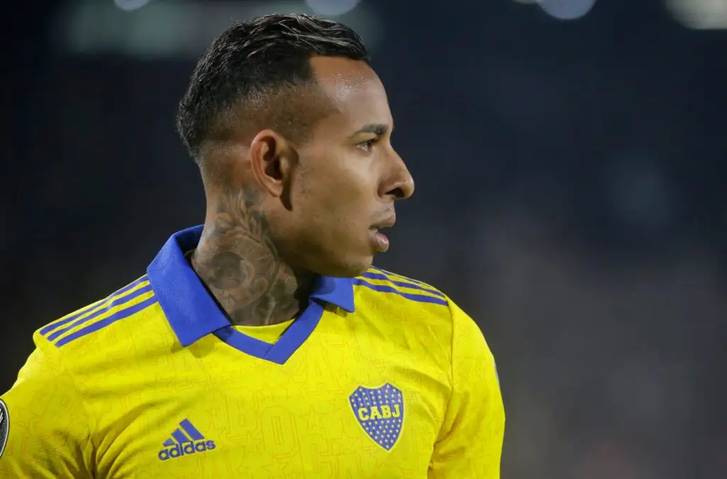 Sebastián Villa sería prioridad para usar el último cupo de extranjero en Colo-Colo.