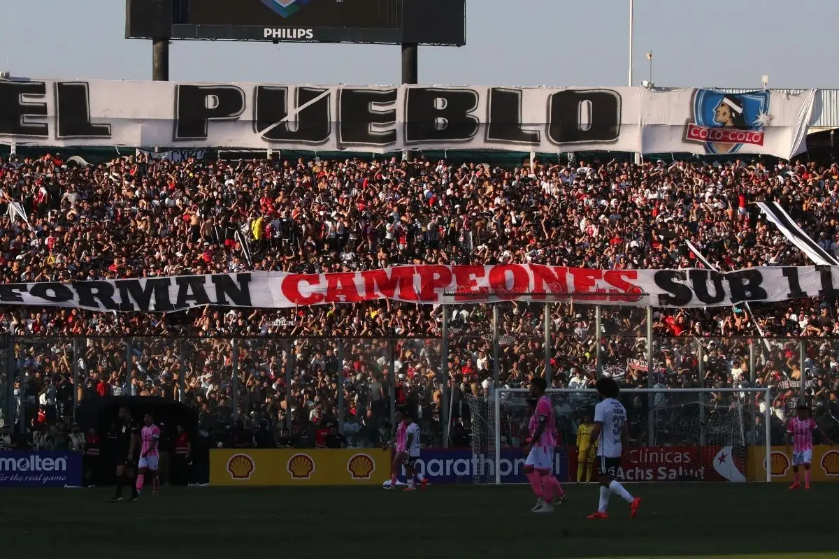 Barra de Colo-Colo.