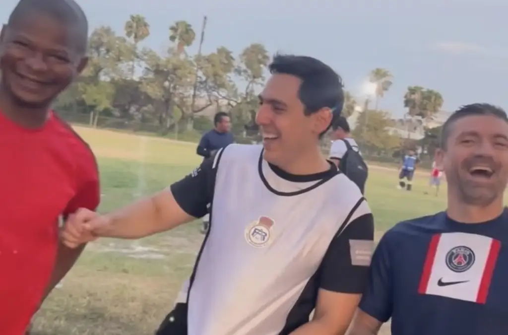 Héctor Mancilla junto a Julio César Santos y César Garza Arredondo, hijo del alcalde de Apodaca.