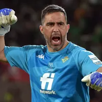 ¡Atento, Colo-Colo! Claudio Bravo tomó una decisión de cara a su futuro profesional