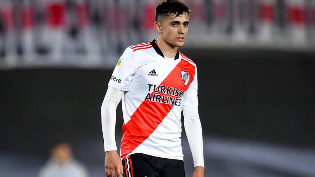 Pablo Solari será suplente ante Boca Juniors.