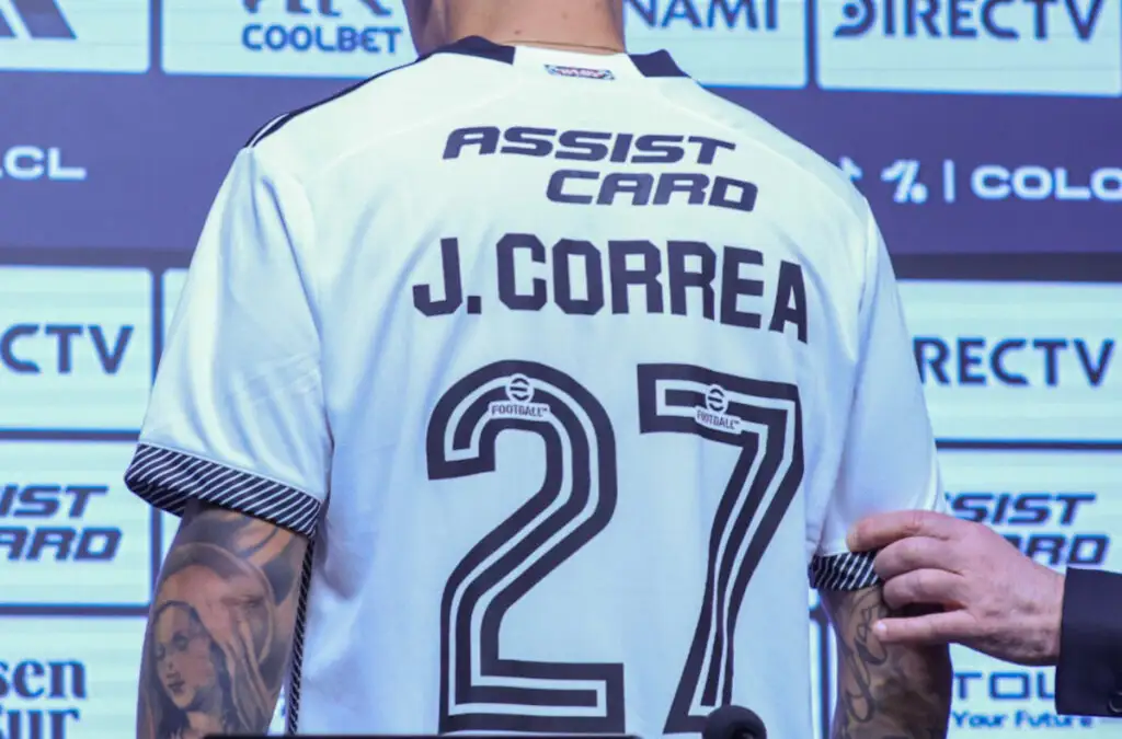 Javier Correa no podrá utilizar el número 27 en Colo-Colo durante 2024.