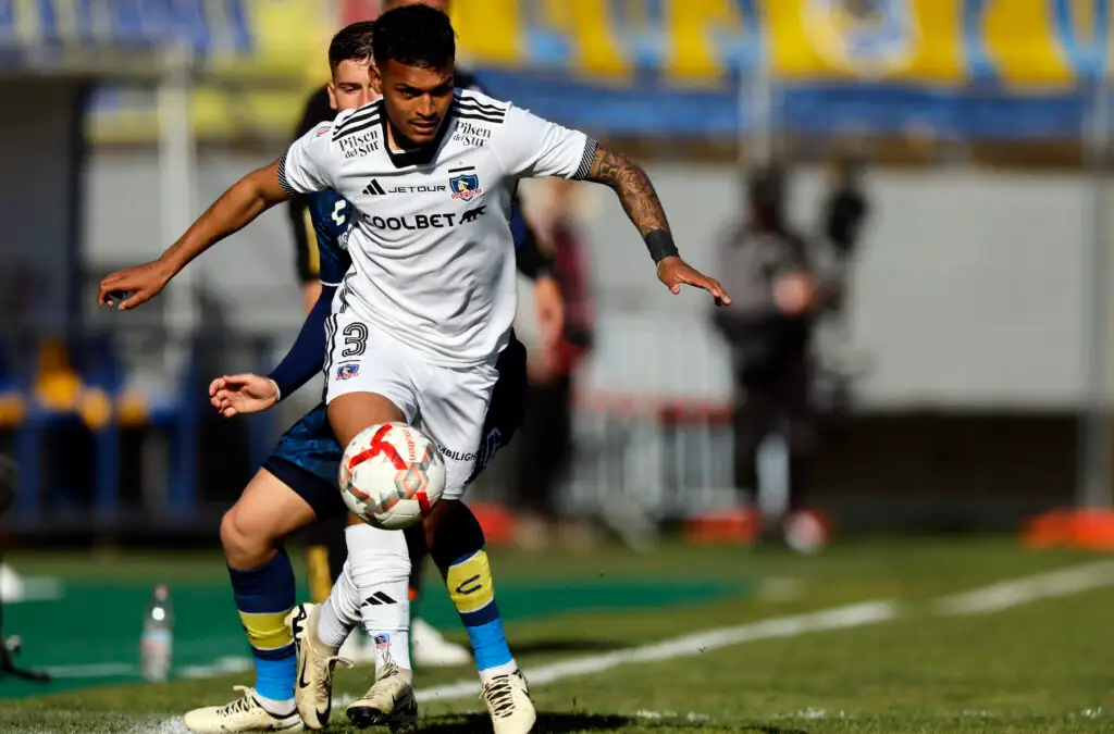 Colo-Colo enviará a cinco jugadores a préstamo.