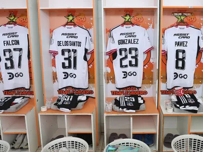 Ni al banco de suplentes: Los dos jugadores que viajaron a El Salvador pero no fueron parte de la citación de Colo-Colo