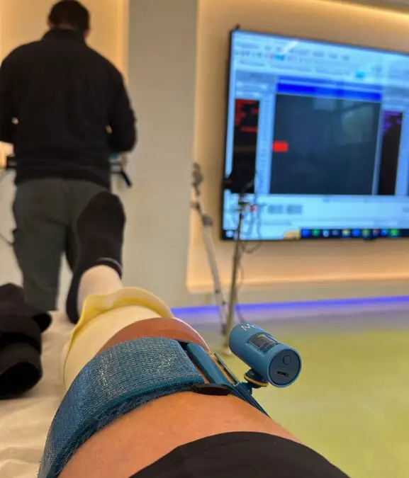 Alexander Oroz ya se encuentra recuperándose tras la grave lesión que sufrió a fines de septiembre.