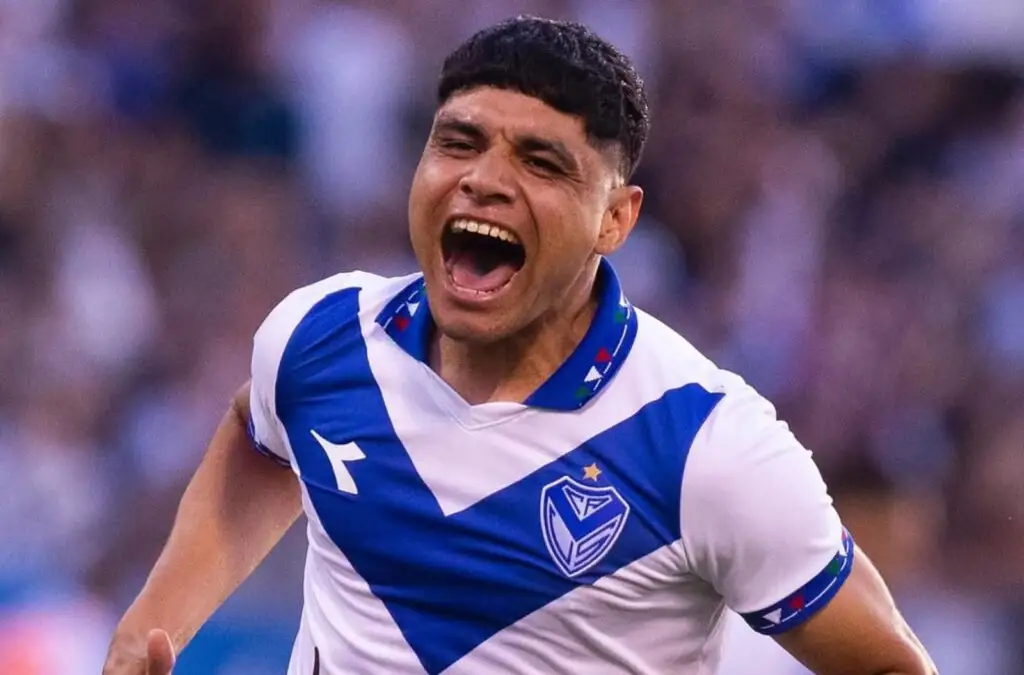 En Vélez Sarsfield mostraron interés por volver a contar con Claudio Aquino.