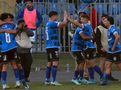 ¿Oportunidad de mercado? Campeón con Huachipato queda libre para 2024 y tiene el deseo de fichar por Colo-Colo