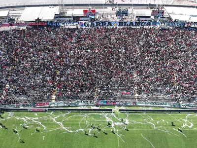 Alcalde de Macul golpeó la mesa y pidió que los ‘Arengazos’ sean dentro del Monumental