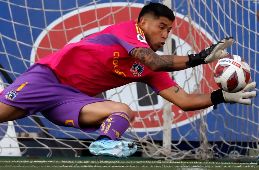 Brayan Cortés brilló en Colo-Colo y por eso se aproxima a ser vendido.