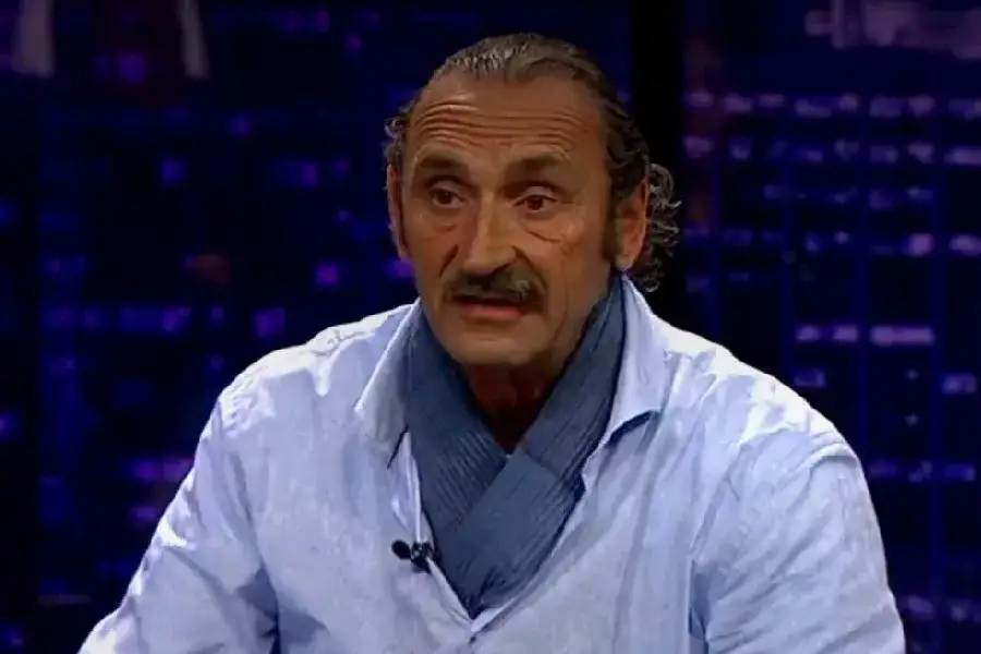 El comediante Benni se declaró hincha de Colo-Colo.