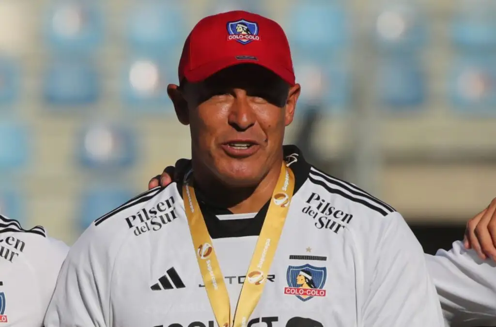 Jorge Almirón dio a conocer el nombre de tres jugadores de La Roja que le generaron interés.