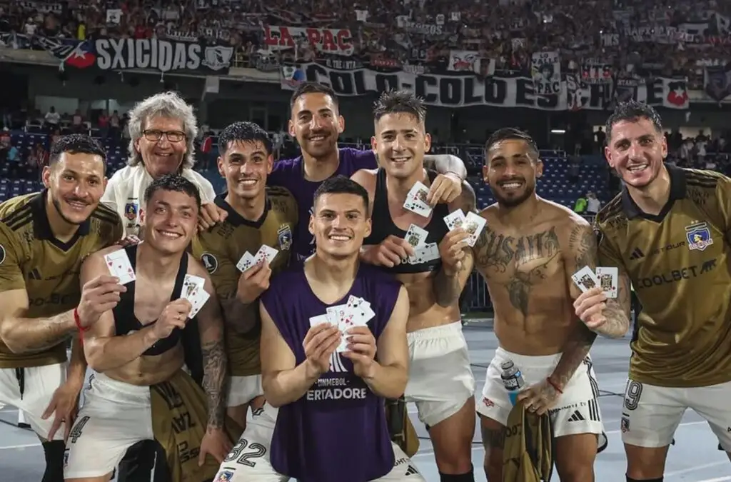 Colo-Colo acumula más de 5 millones de dólares en bonos entregados por Conmebol.