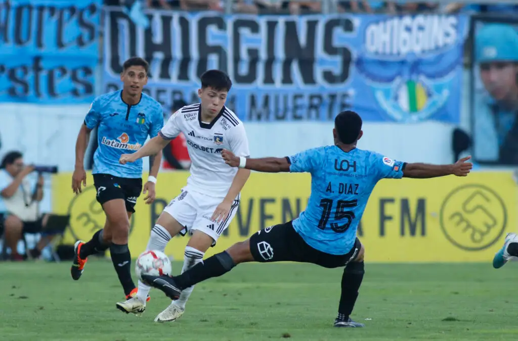 Leandro Hernández con el primer equipo en el duelo frente a O’higgins por el Campeonato Nacional.
