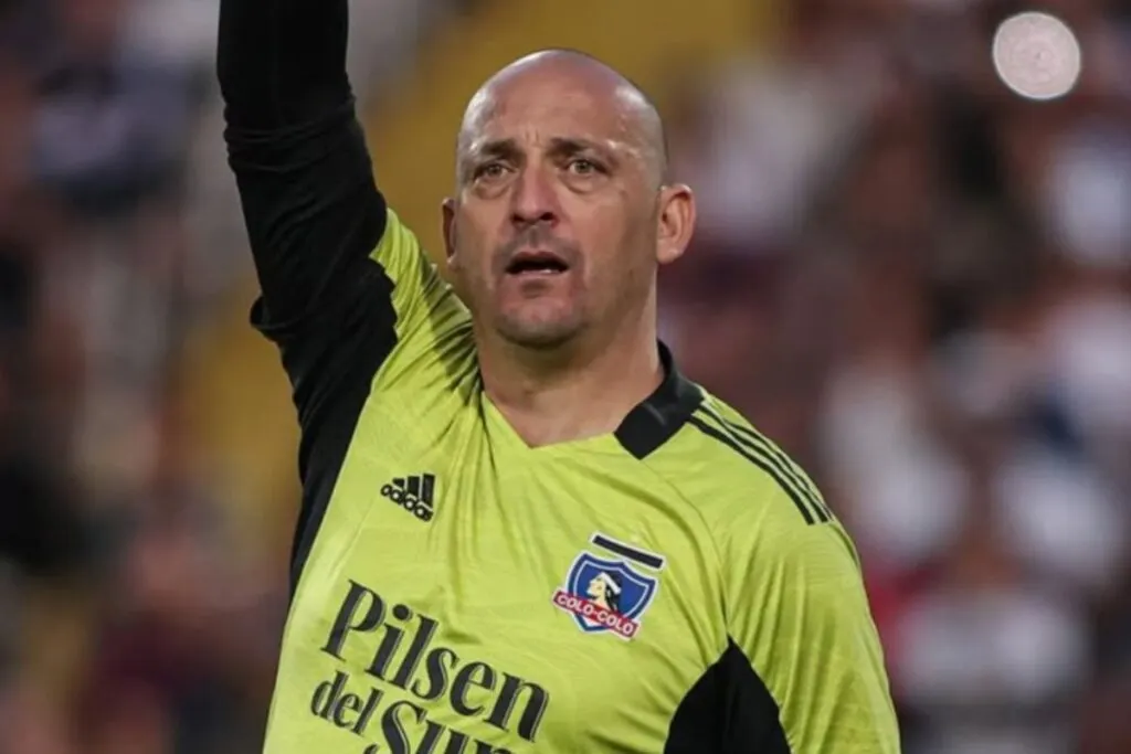 Eduardo Lobos en su segunda etapa con Colo-Colo.
